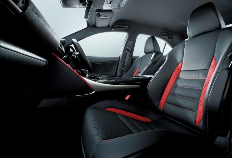 Интерьер Lexus IS350 Black Sequence (XE30) 2018 года  (JP) (фото 5 из 5)